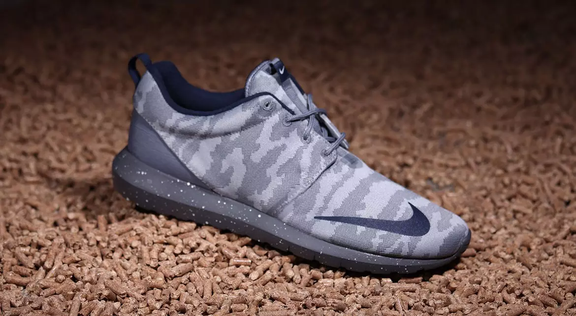 Nike Roshe NM FB Grijs Camo