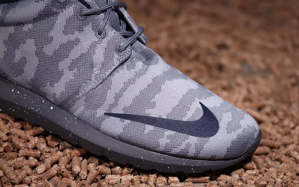 Nike Roshe NM FB Gray Camo