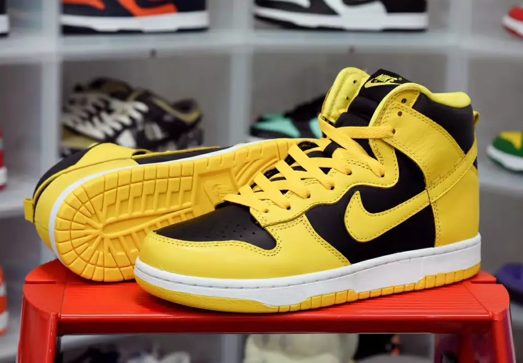 Nike Dunk High Black Varsity Maize CZ8149-002 Tarikh Tayangan