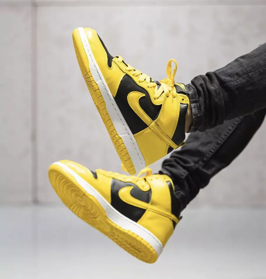 Ngày phát hành Nike Dunk High Varsity Maize CZ8149-002 On-Feet