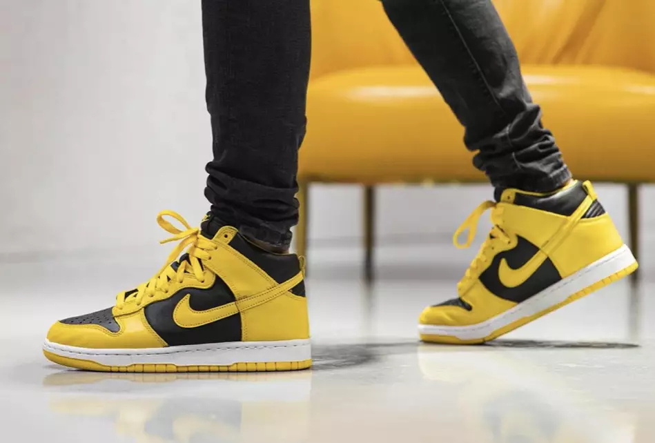 Nike Dunk High Varsity Maize CZ8149-002 Útgáfudagur á fótum