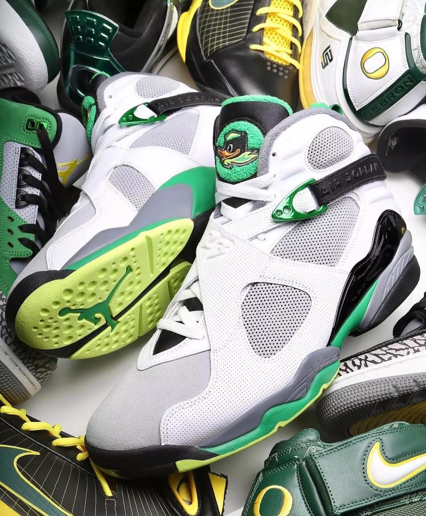 Air Jordan 8 Ducks Oregon PE