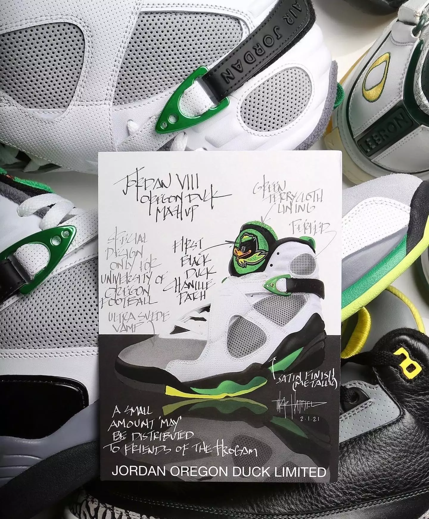 Air Jordan 8 Ducks Oregon PE