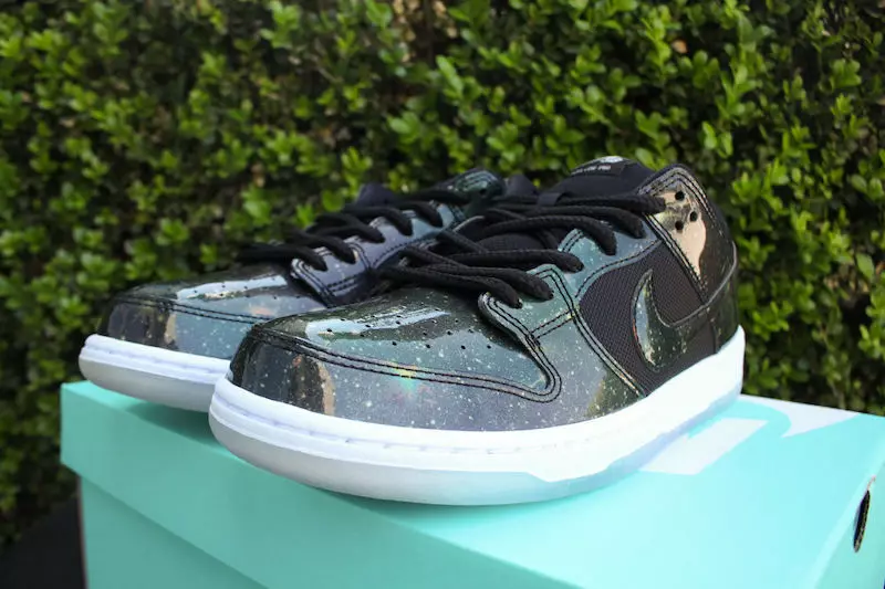 Ngày phát hành Nike SB Dunk Low 420 883232-001