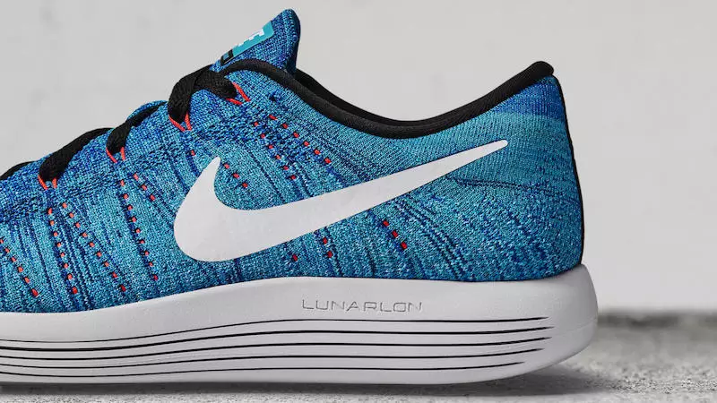 Nike LunarEpic Low Flyknit 30 Meitheamh