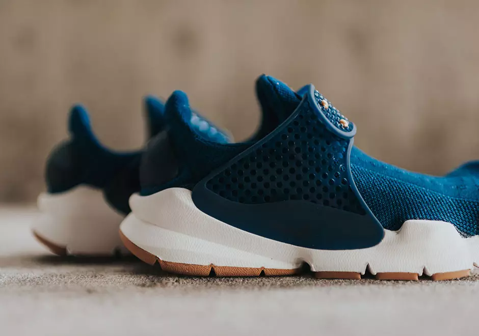 Sola Nike Sock Dart Coastal Blue Obsidian Gum