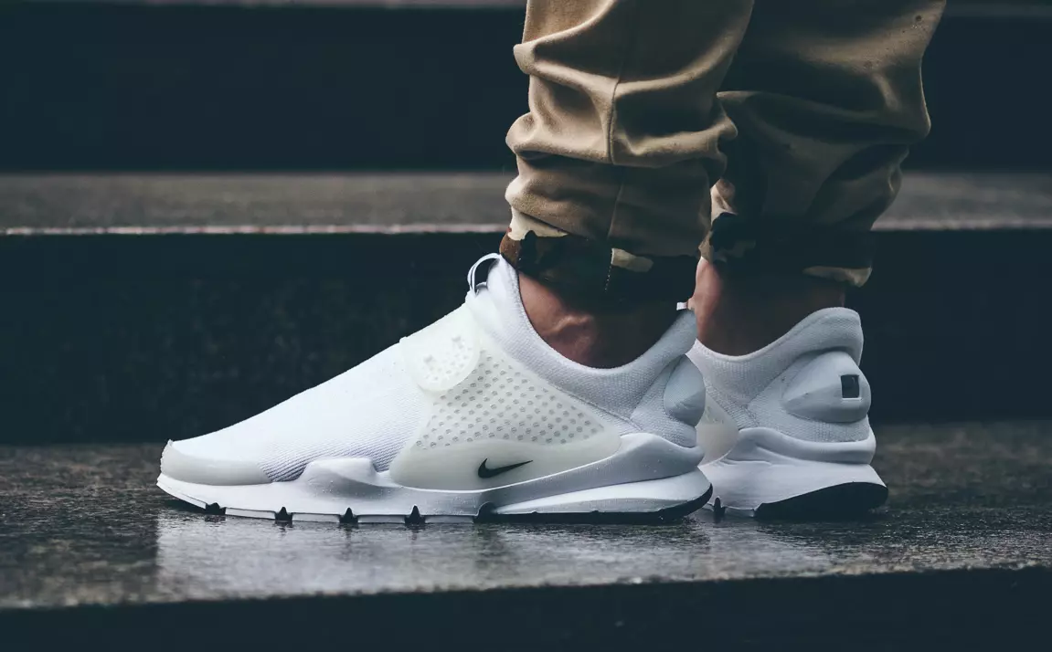 Baltas Nike Sock Dart JAV liepos 4 d