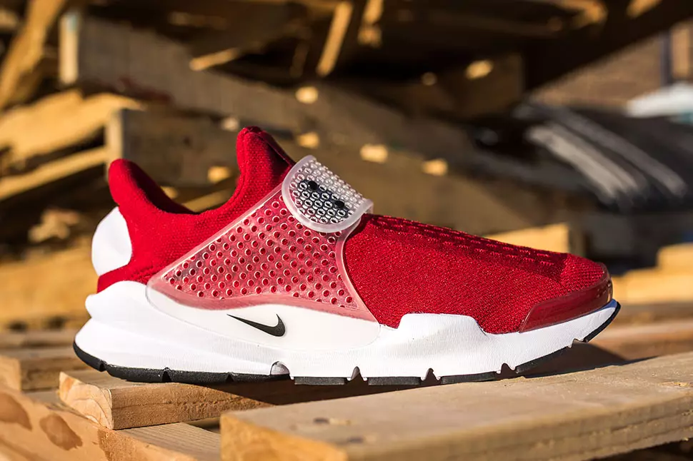 Nike Sock Dart Gym Rot