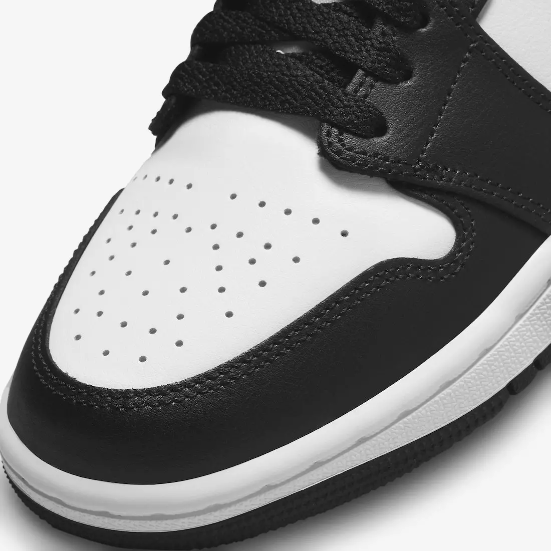 Air Jordan 1 Low Black University Blue White DC0774-041 გამოშვების თარიღი