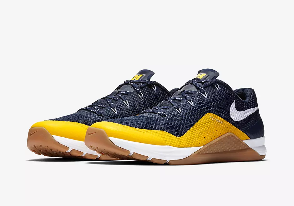 Nike Metcon Repper DSX College Pack untuk March Madness 49175_1