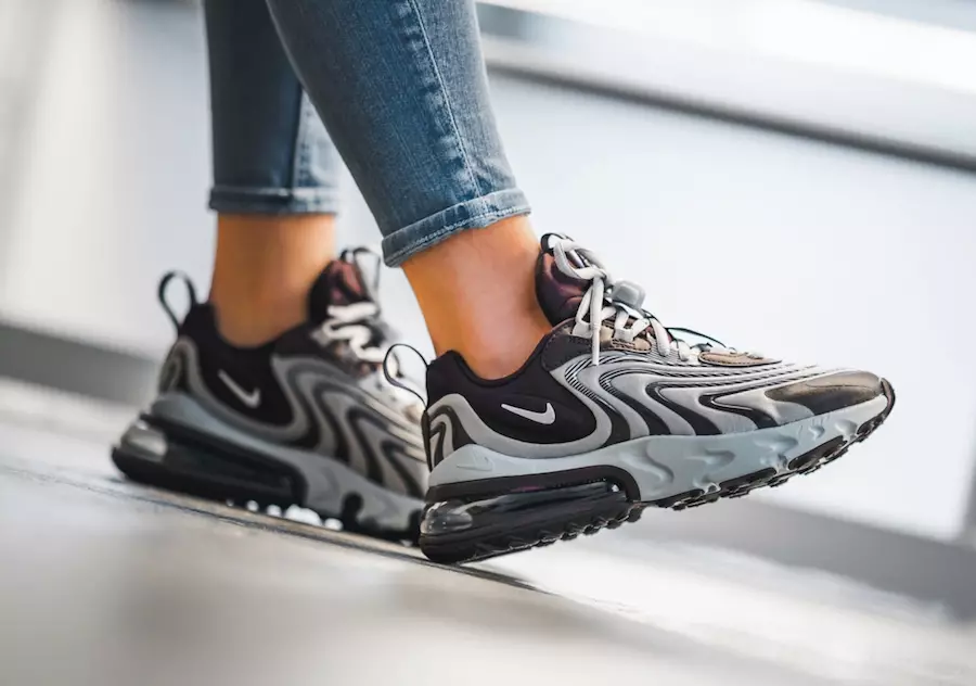 Nike Air Max 270 React ENG-overflater i «burgunder ask»