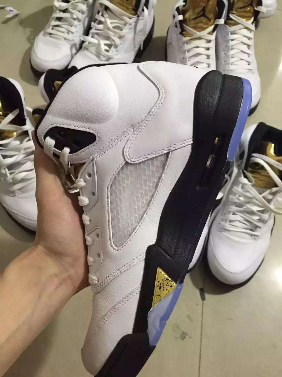 Air Jordan 5 Olympic White Black Gold Թողարկման ամսաթիվը