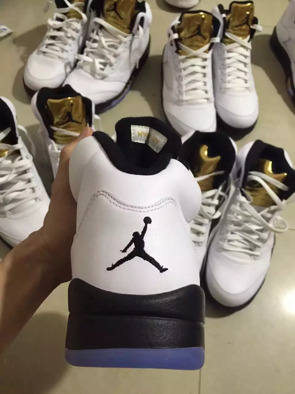 Air Jordan 5 Olimpiada Oq Qora Oltin Chiqarilgan Sana