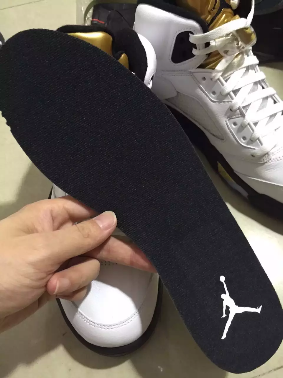 Air Jordan 5 Olympic White Black Gold Fecha de lanzamiento