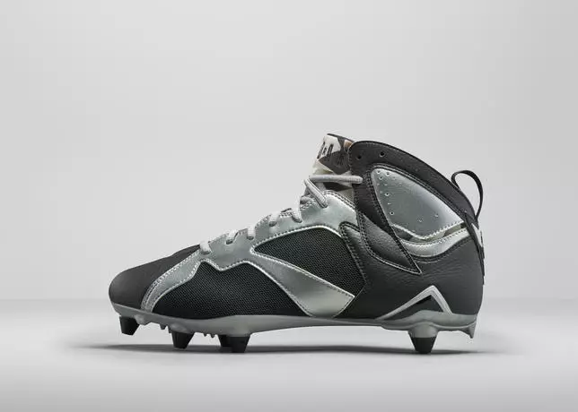 air-jordan-7-cleats-8