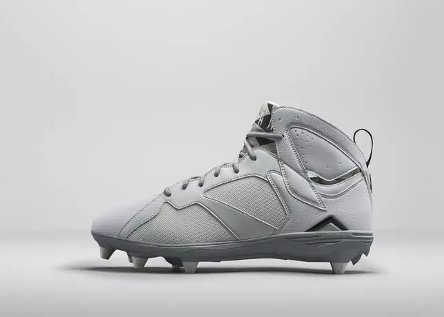 aer-Jordan-7-cleats-12