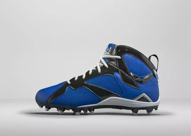 air-jordan-7-cleats-၂