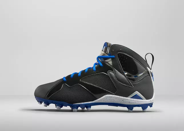 aer-Jordan-7-cleats-4