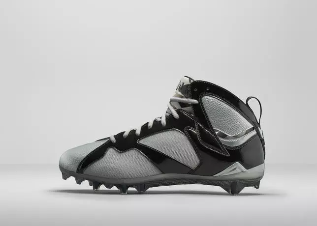 air-jordan-7-cleats-၆