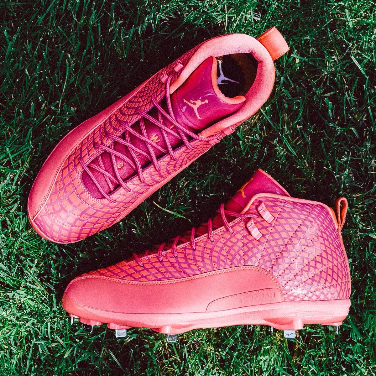 Air Jordan 12 Pink Mammendag Baseball Cleats