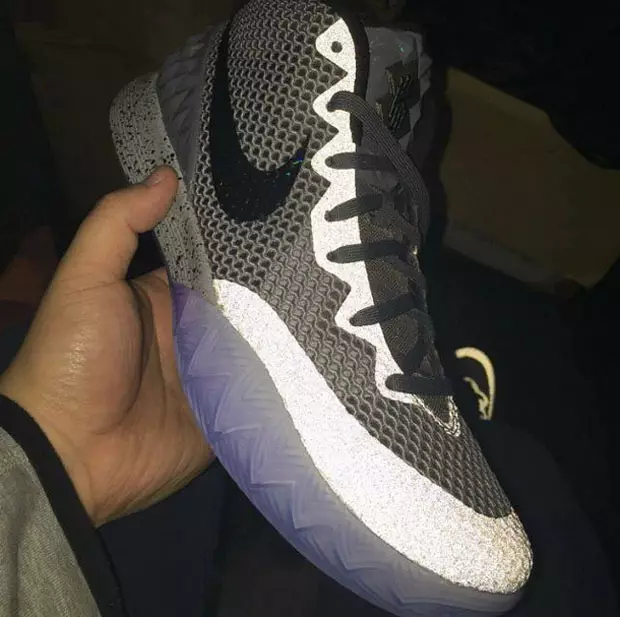 Nike Kyrie 1 réalta 2015 saor in aisce