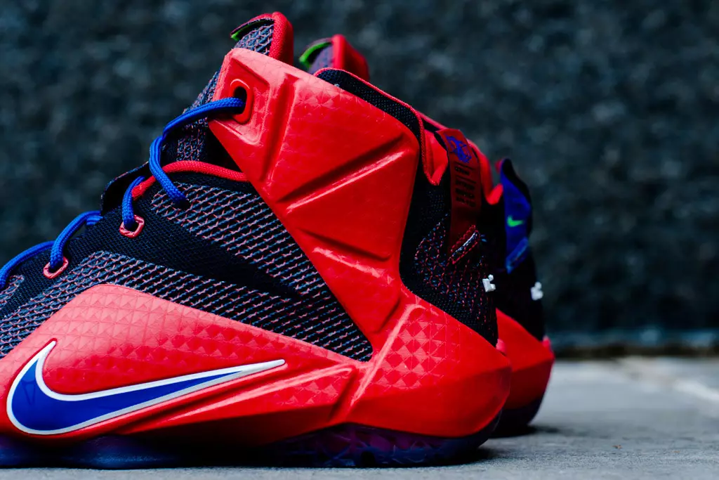 Nike LeBron 12 GS Supermani ülikooli punane mäng kuninglik