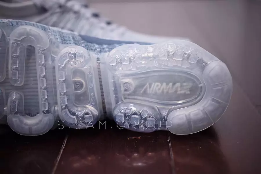 Цёмна-сіняя падэшва Nike Air VaporMax Grey