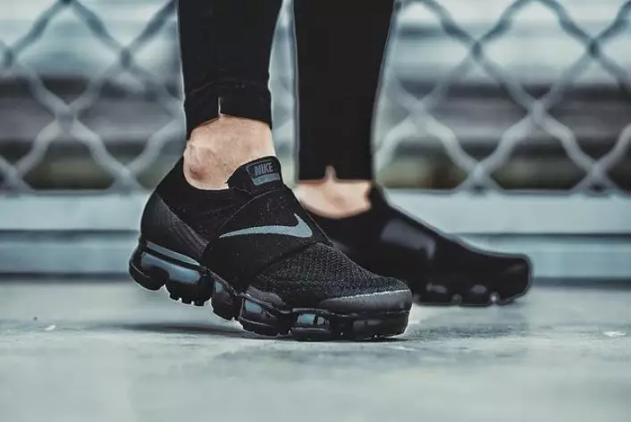 Како изгледа ременот Nike Air VaporMax на нозете