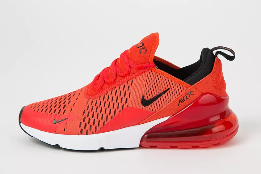 Постава на Nike Air Max 270 јуни 2018 година