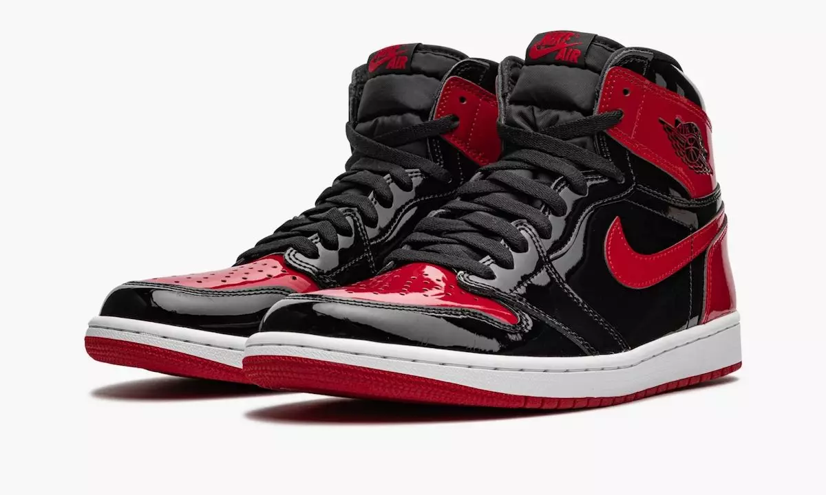 Air Jordan 1 မူပိုင်ခွင့် Bred 2021