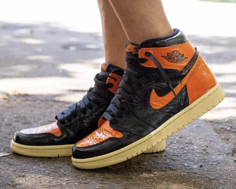 Air Jordan 1 Shattered Backboard 3.0 555088-028 2019 Дата випуску на ногах