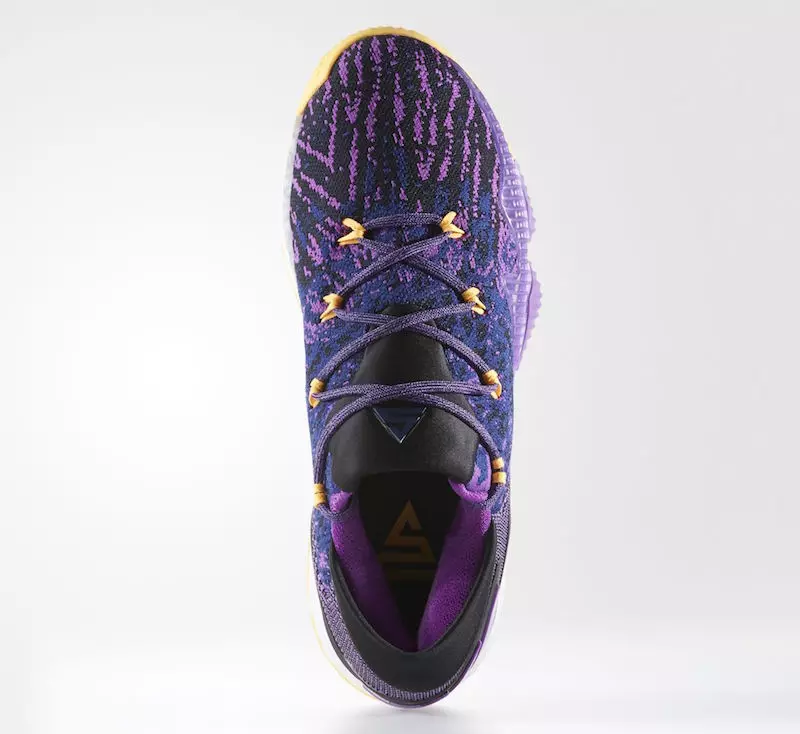 آدیداس Crazylight Boost Low 2016 Swaggy P