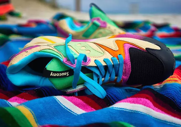 Shoe Gallery Saucony Grid 9000 Surf