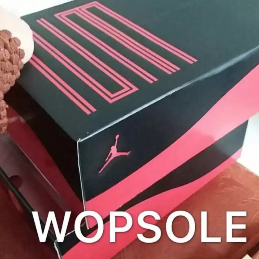 Air Jordan 11 Slide Shoe Boxes Chicago Gym Rouge