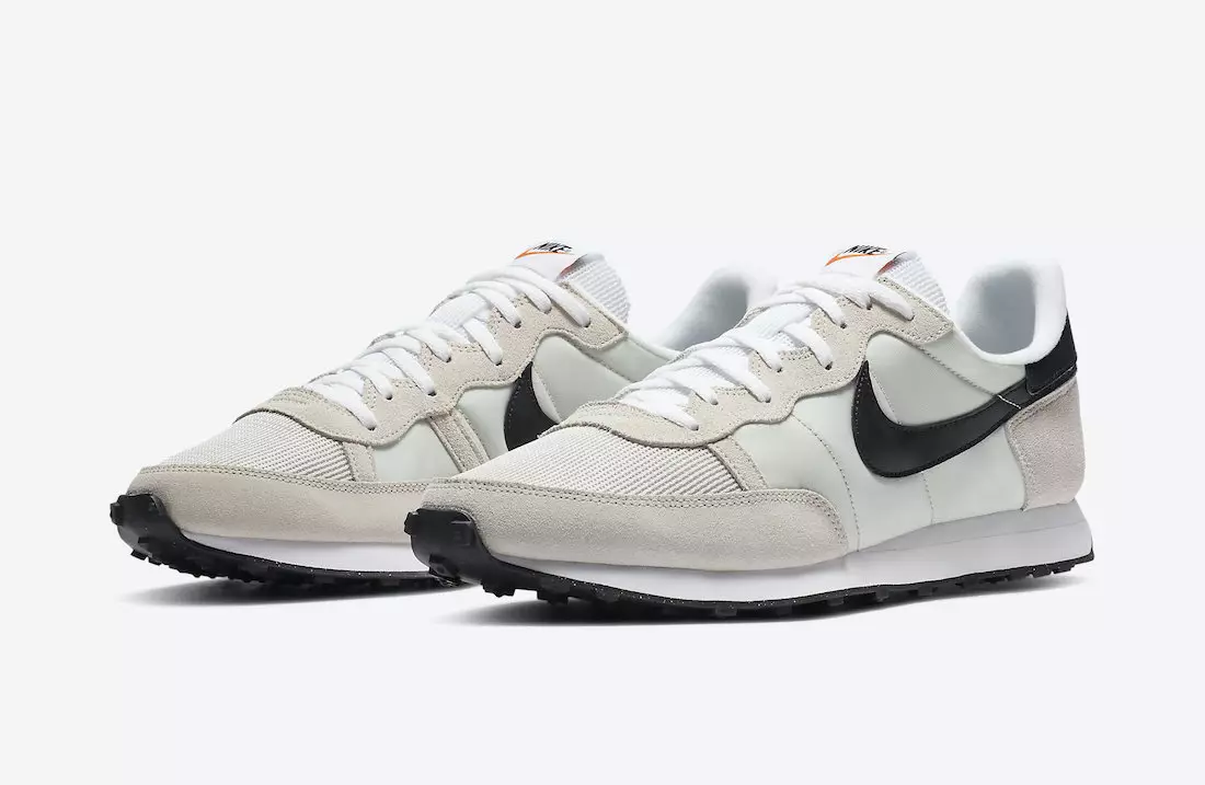 Nike Challenger OG Inawasili katika Nuru ya Mfupa na Nyeusi