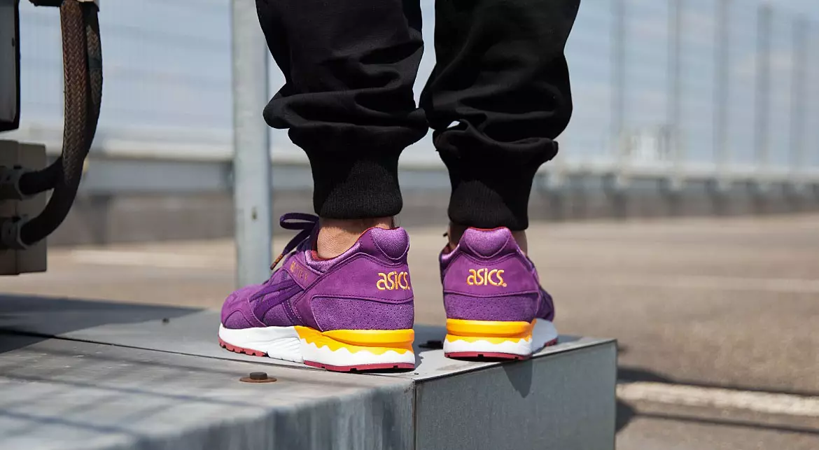 ASICS Glóthach Lyte V Luí na Gréine Corcra