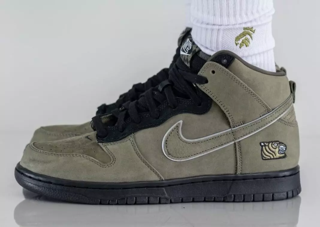 SoulGoods Nike SB Dunk High DR1415-200 תאריך שחרור על הרגליים