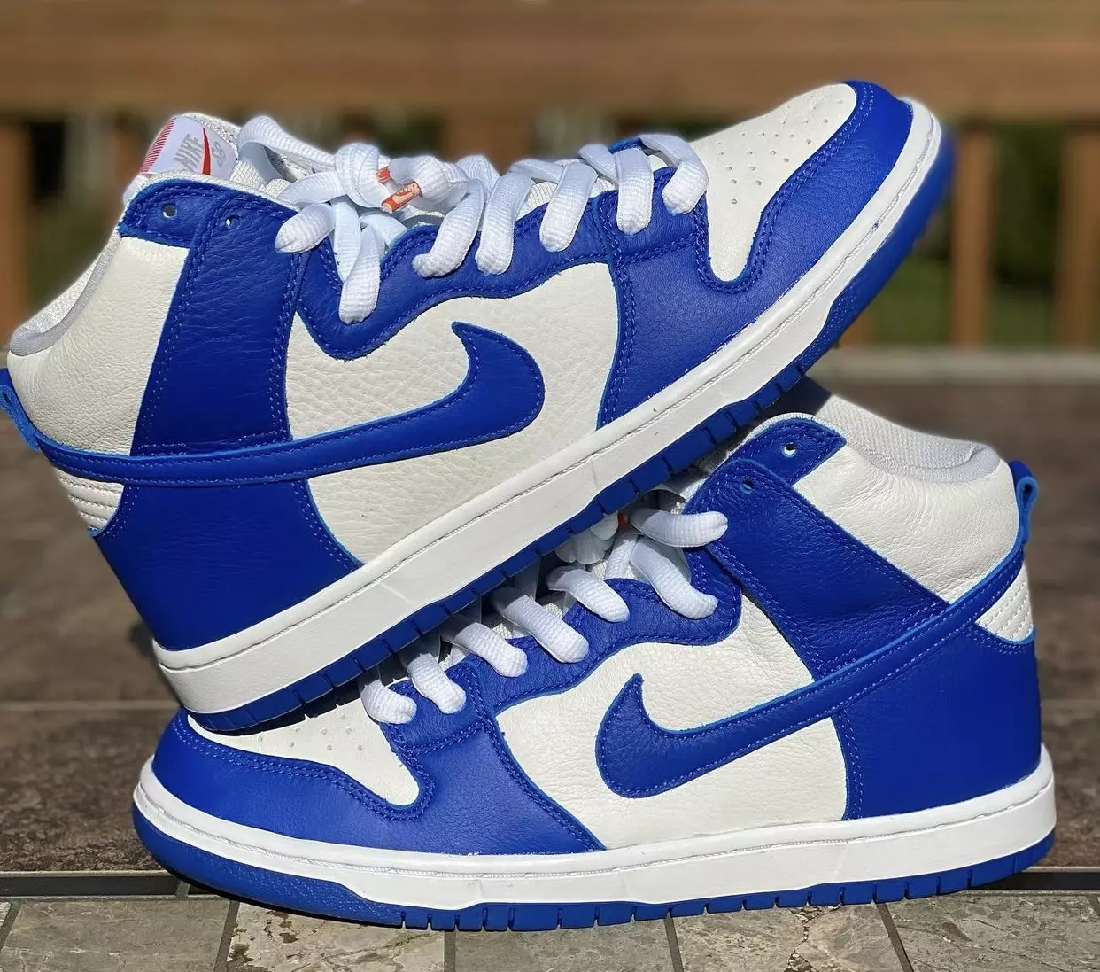 Nike SB Dunk High Pro ISO oranža etiķete Kentuki zila Izdošanas datums