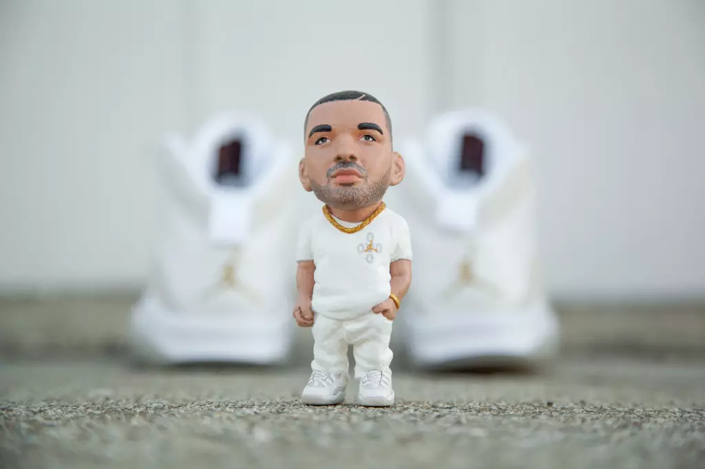 Эйр Ӯрдун 10 Drake OVO доми Restock