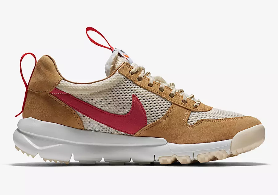 Том Саша Nike Mars Yard AA2261-100