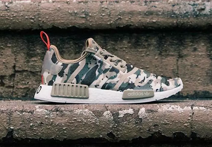 Serie stampata adidas NMD R1