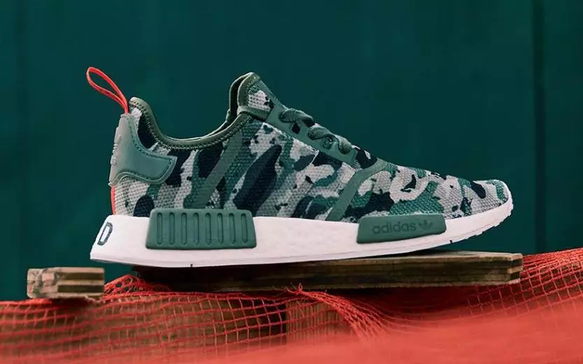 adidas NMD R1 ပုံနှိပ်စီးရီး