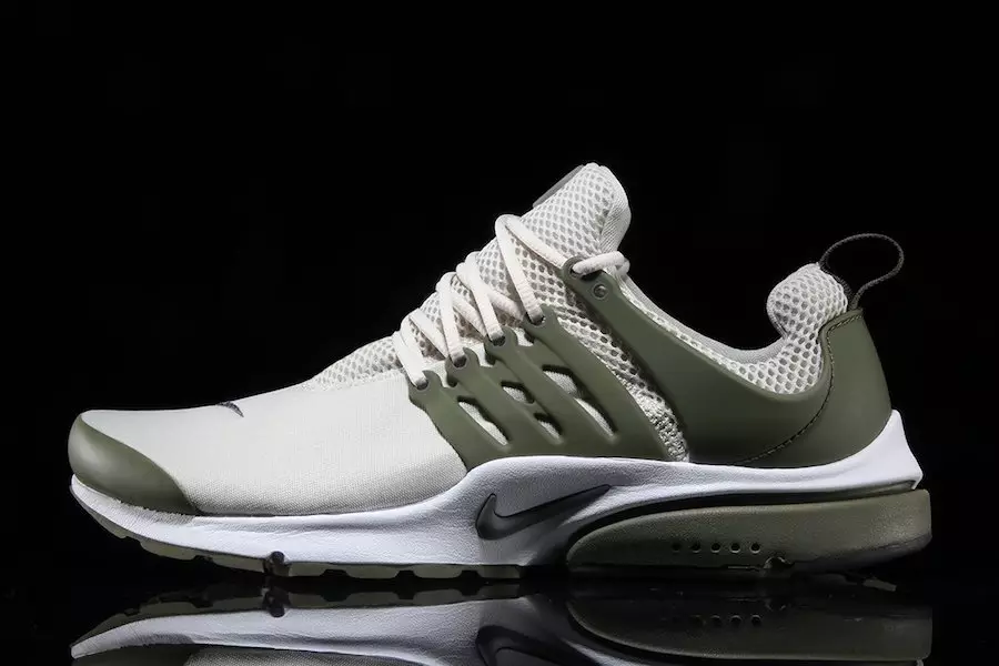 Nike Air Presto Essentail во светла коска и средна маслинка