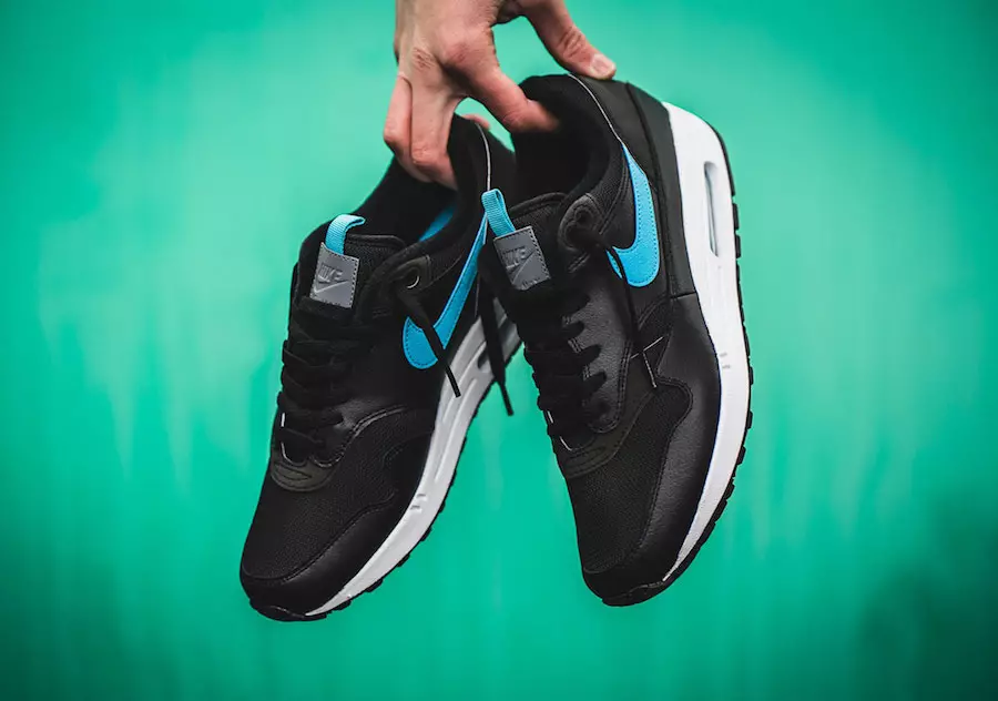 Nike Air Max 1 Pull Tab CD1530-100 CD1530-001 Шығарылған күні