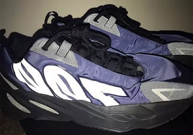 adidas Yeezy Boost 700 MNVN suprafețe într-un eșantion violet