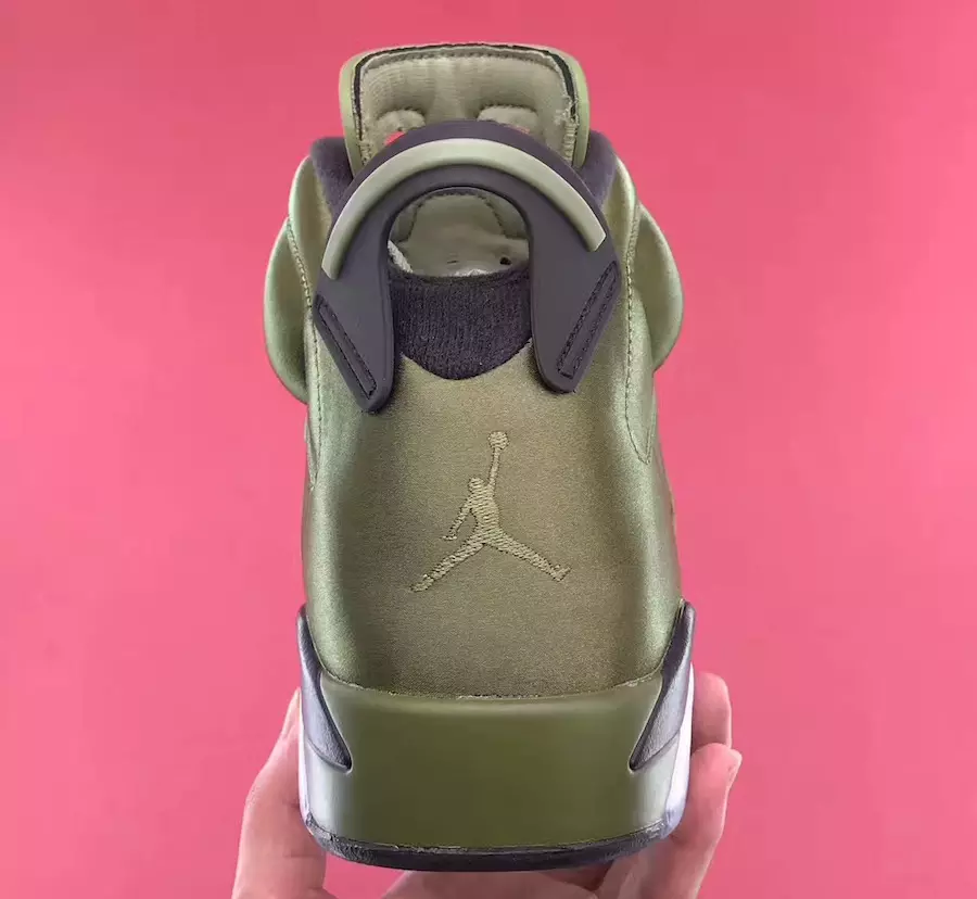 „Air Jordan 6 SNL“ skrydžio striukė