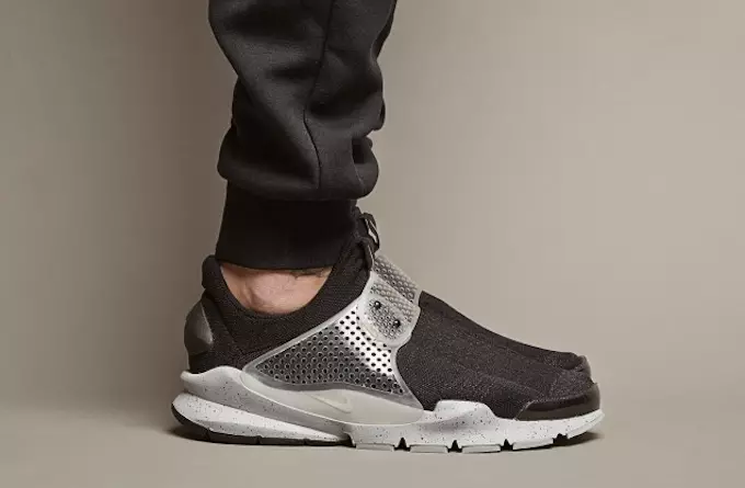 dizajn fragmenta x Nike Sock Dart