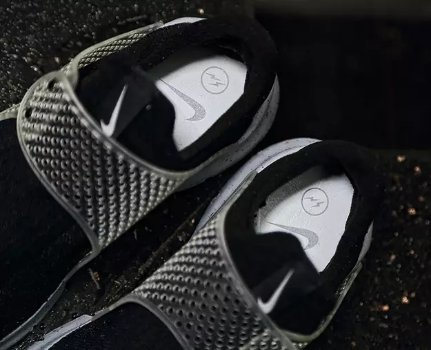 fragmentový design Nike Sock Dart Oreo