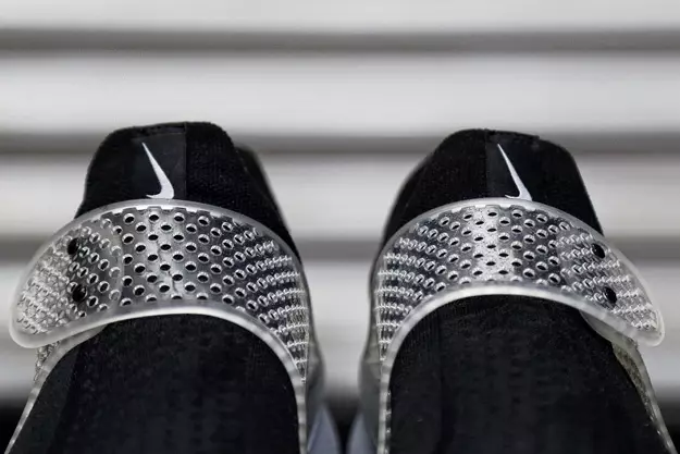 fragmentu dizains Nike Sock Dart Oreo