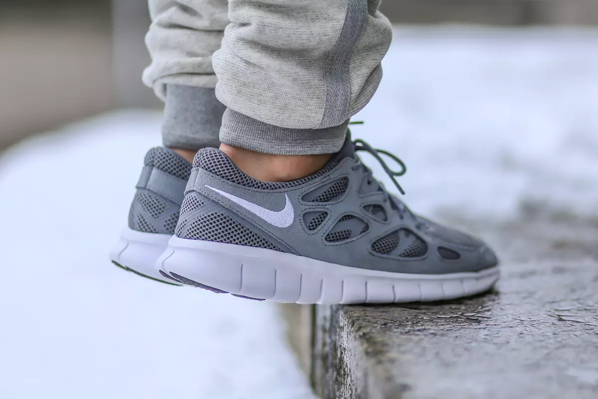 nike-free-run-2-gris-fresco-4